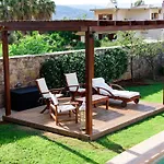 Garden Βίλα *