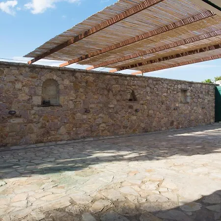 Villa Garden *