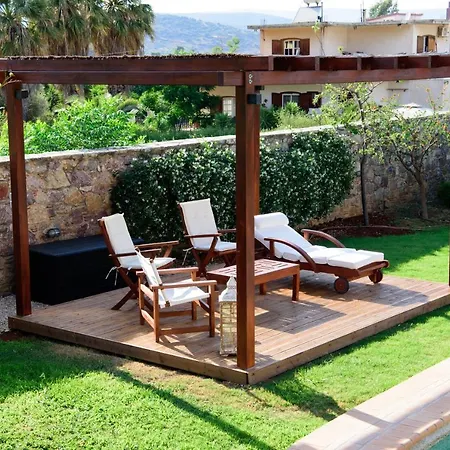 Garden Villa *