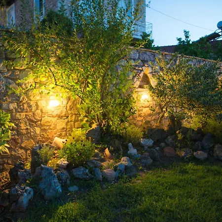 Willa Garden *